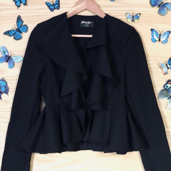 🦋SOLD🦋Nasty Gal Do Me a Favor Ruffle Blazer - Picture 3 of 16